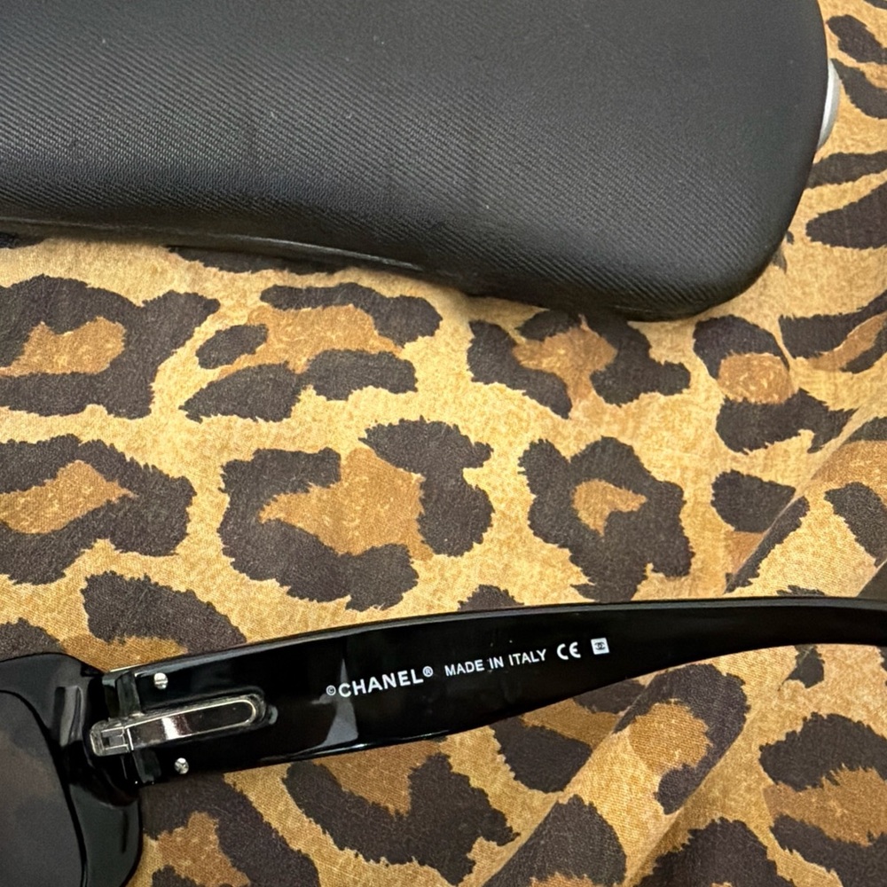 CHANEL Black Rectangular Sunglasses - image 6